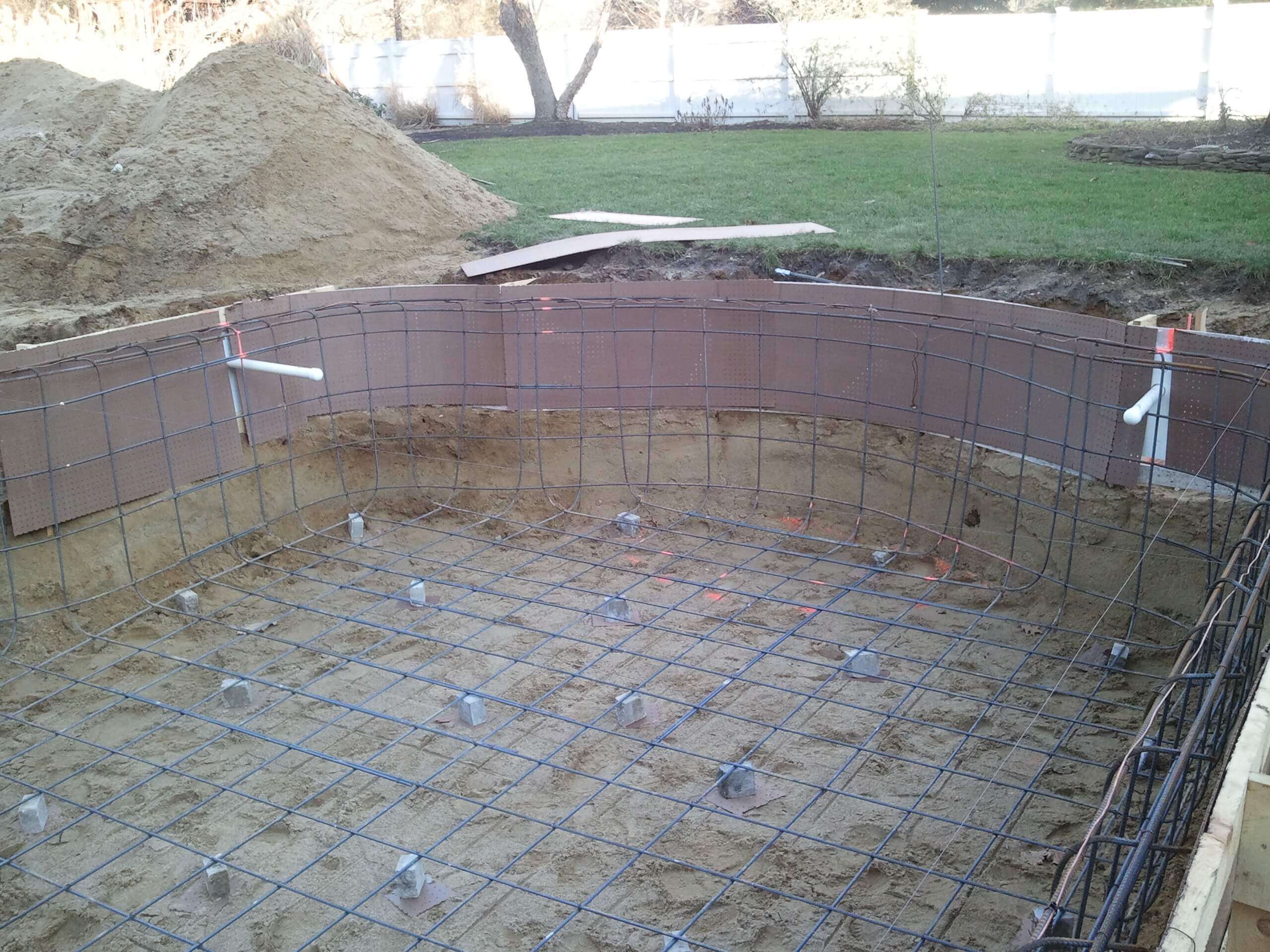building a gunite pool